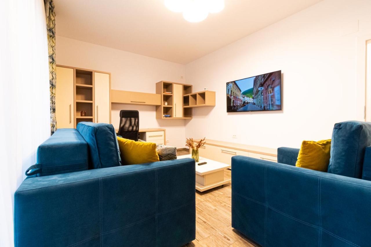 Yan Apartment - Near Mall & Free Private Parking Braszów Zewnętrze zdjęcie
