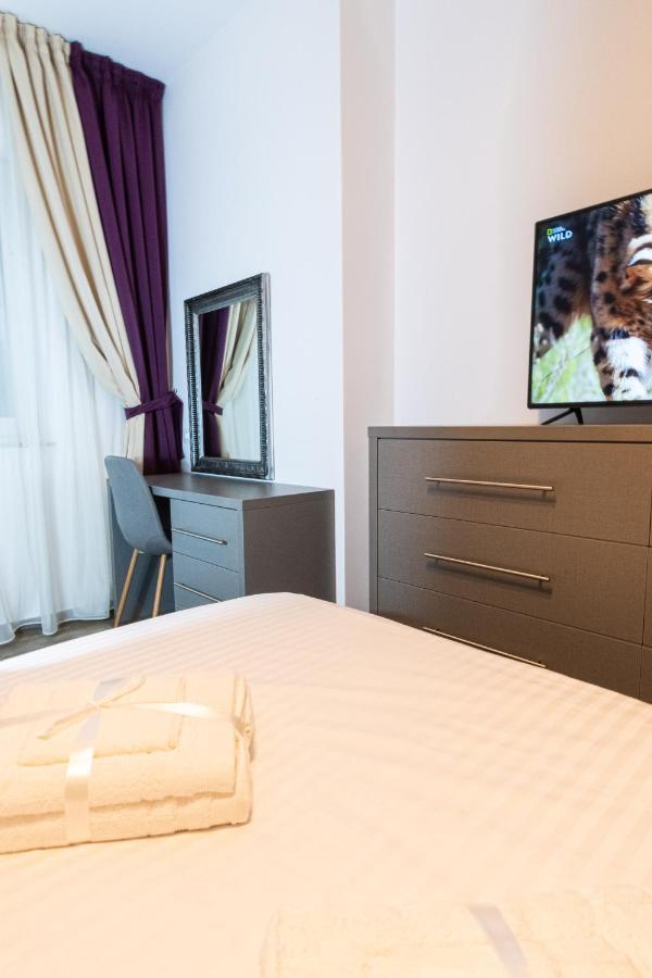 Yan Apartment - Near Mall & Free Private Parking Braszów Zewnętrze zdjęcie