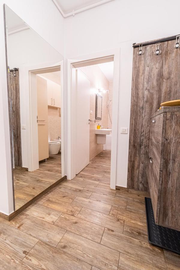 Yan Apartment - Near Mall & Free Private Parking Braszów Zewnętrze zdjęcie