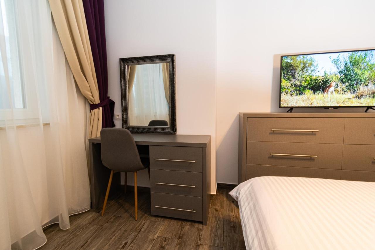 Yan Apartment - Near Mall & Free Private Parking Braszów Zewnętrze zdjęcie