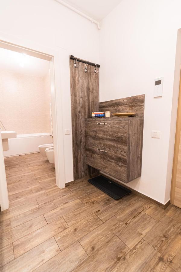 Yan Apartment - Near Mall & Free Private Parking Braszów Zewnętrze zdjęcie
